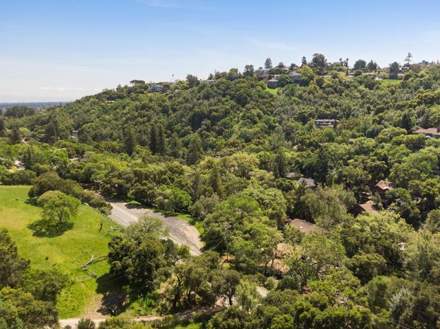 2085 Edgewood Road, Redwood City CA: https://media.crmls.org/mediaz/bd0102d1-b89f-4eb1-bf4a-2d9e1e66bb51.jpg
