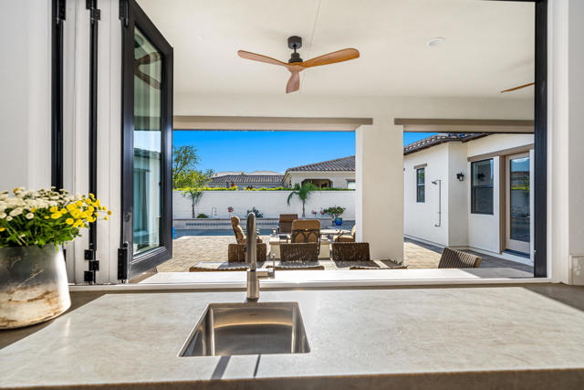 75201 Citadel Place, Indian Wells CA: https://media.crmls.org/mediaz/bd014019-a00e-4c2c-94ae-265e626ae0f3.jpg
