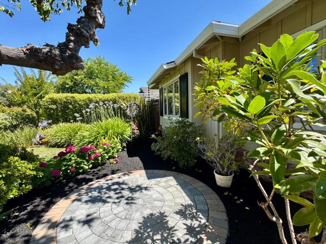 1869 Walnut Drive, Mountain View CA: https://media.crmls.org/mediaz/bd01ef6f-b5a8-4196-99e0-a5896b943214.jpg