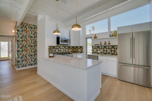 2839 N Davis Way, Palm Springs CA: https://media.crmls.org/mediaz/bd032d8d-7b90-41a3-b5a3-8fd2a0ebd280.jpg