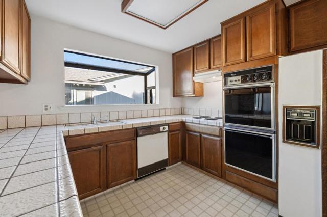 754 Vasques Drive, Half Moon Bay CA: https://media.crmls.org/mediaz/bd038a7f-1cac-436f-bd91-32ed53c1dc8f.jpg