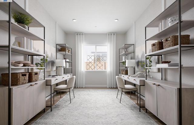 1065 Bradbury Dr, Discovery Bay CA: https://media.crmls.org/mediaz/bd040f3d-12b1-4484-8ff3-7201b9acea04.jpg