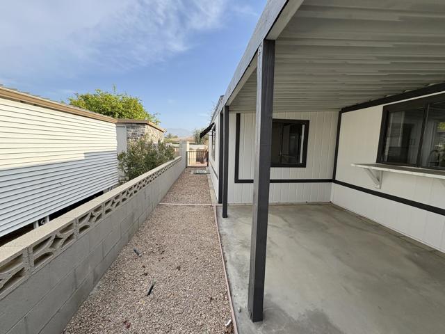 73851 Desert Greens S Drive, Palm Desert CA: https://media.crmls.org/mediaz/bd044351-3e4b-48da-ad28-abf2bfef9fac.jpg