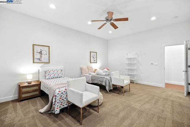 874 Overhill Dr, Hayward CA: https://media.crmls.org/mediaz/bd052a89-85e4-4ad9-922e-2a10f8e75b17.jpg