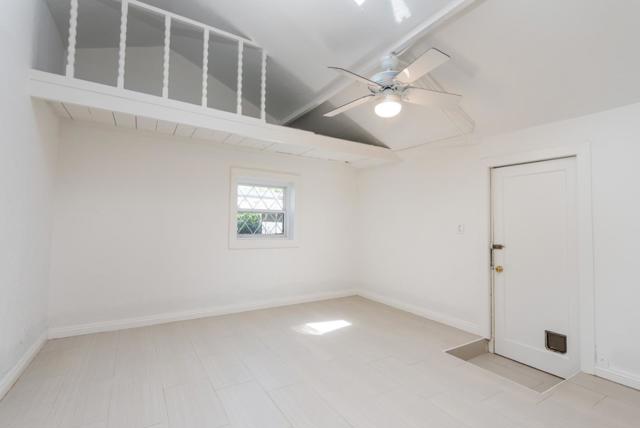 831 Canyon Road, Redwood City CA: https://media.crmls.org/mediaz/bd055948-f2bb-4f36-be14-753333bb4f8b.jpg