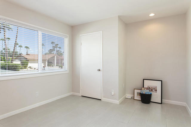 2963 E Orella Circle, Palm Springs, CA 92264