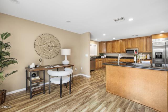 4915 Trend Terrace, La Crescenta CA: https://media.crmls.org/mediaz/bd06227b-8a42-4c08-9b53-379513fbdf70.jpg