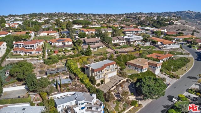 6461 Chartres Drive, Rancho Palos Verdes, California 90275, 4 Bedrooms Bedrooms, ,4 BathroomsBathrooms,Residential,For Sale,Chartres,25489123