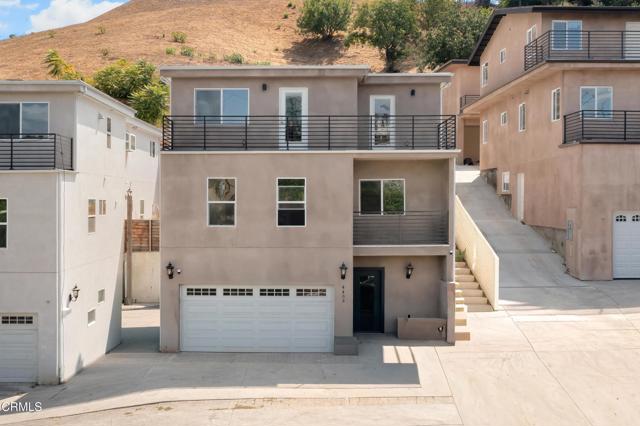 Detail Gallery Image 2 of 8 For 4406 Bowman Bld, El Sereno,  CA 90032 - 2 Beds | 1 Baths