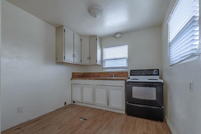 137 Whiting Road, Watsonville CA: https://media.crmls.org/mediaz/bd08f894-012f-4321-987c-7ccc86001813.jpg
