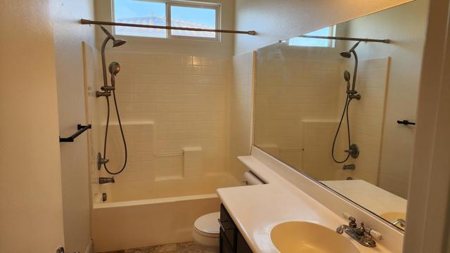 3664 Vista Verde, Palm Springs CA: https://media.crmls.org/mediaz/bd098721-b9d4-4e5d-8dc7-4ed5b18d1df0.jpg