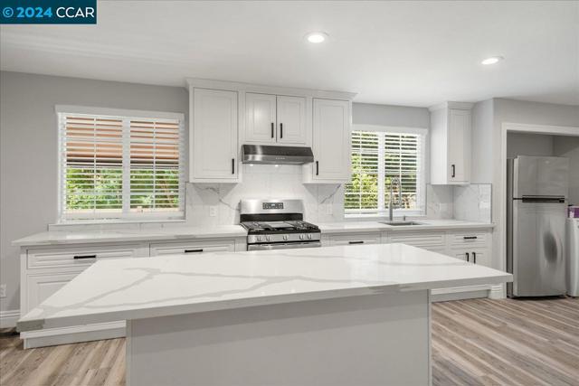 Image 36 of 59 For 4992 Fraga Rd