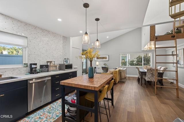 Detail Gallery Image 10 of 47 For 5350 Driftwood St #4,  Oxnard,  CA 93035 - 2 Beds | 2 Baths