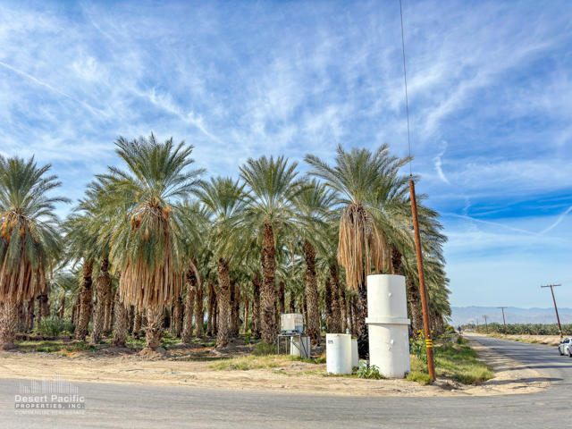 0 Swc Pierce St & Ave 58, Thermal CA: https://media.crmls.org/mediaz/bd0b2a32-6038-40aa-96ee-1405ccf1efd9.jpg