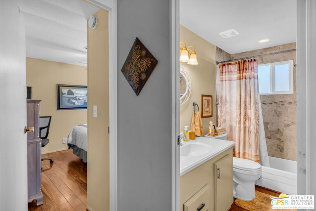 7 Lincoln, Cathedral City CA: https://media.crmls.org/mediaz/bd0b3c94-df0d-49cc-b74c-9b670f76f6cc.jpg