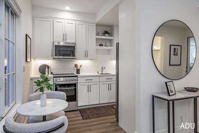 656 Benvenue Avenue, Los Altos CA: https://media.crmls.org/mediaz/bd0c9f6b-e89a-4900-9e50-4d06c31f042c.jpg