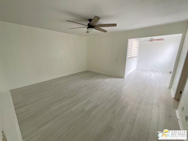 Image 18 of 26 For 425 Bradshaw Lane 63