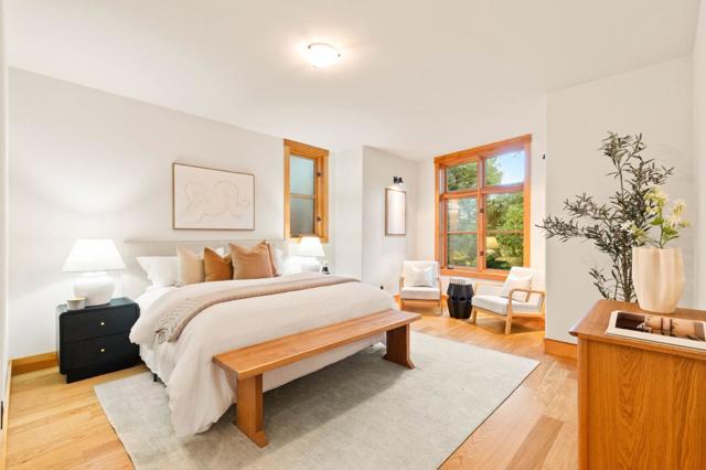 10 Winding Way, San Carlos CA: https://media.crmls.org/mediaz/bd0dc1be-1df2-4c29-ad3b-2f5bf8bcfe5c.jpg