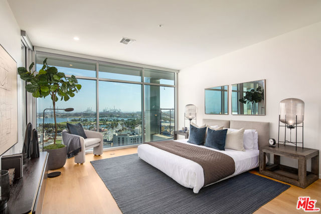 200 W Ocean Boulevard, Long Beach CA: https://media.crmls.org/mediaz/bd0df2c3-7695-4994-9265-9e71b1b1c5a7.jpg