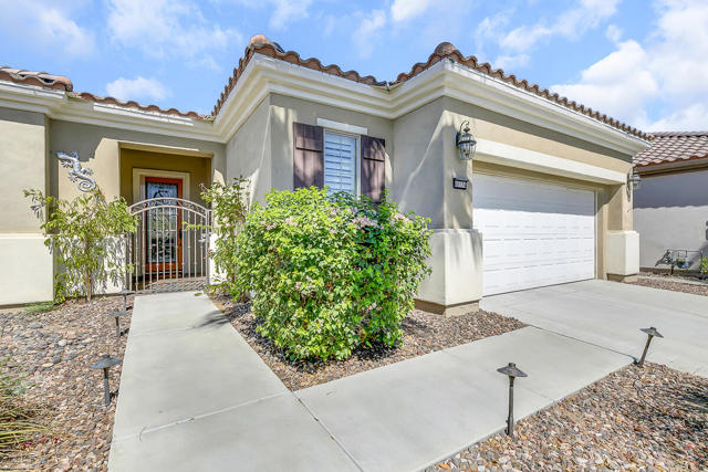 80174 Camino San Mateo, Indio CA: https://media.crmls.org/mediaz/bd0ecc41-d334-4ee5-8ce7-96b47be3871a.jpg