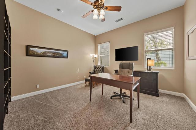 51686 Via Sorrento, La Quinta CA: https://media.crmls.org/mediaz/bd0ee5b5-2f36-44b1-9c17-76f93c6409a5.jpg