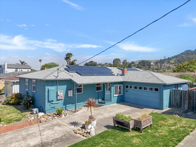 847 Arguello Boulevard, Pacifica CA: https://media.crmls.org/mediaz/bd0f99ff-21ec-40a2-9fc1-67e720425f2c.jpg
