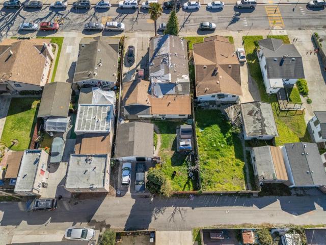 229 Elm Street, Watsonville CA: https://media.crmls.org/mediaz/bd101d95-4b21-4749-b9b7-c93114a234c7.jpg