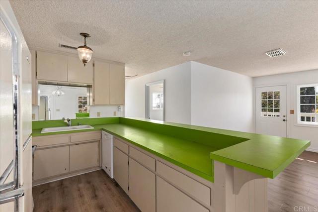 Image 46 of 54 For 748 Old Oak Ridge