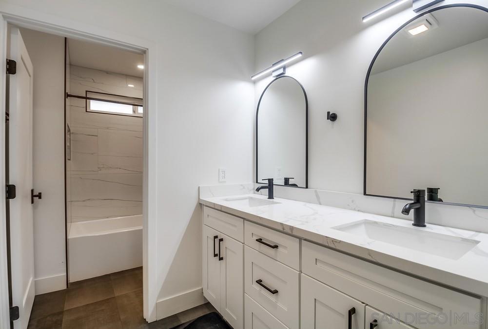 MLS #250042294SD image #25