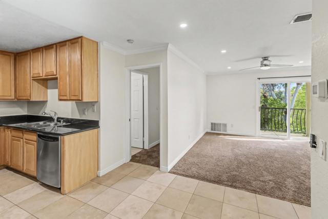 Detail Gallery Image 13 of 30 For 3635 Ash St #7,  San Diego,  CA 92105 - 2 Beds | 2 Baths