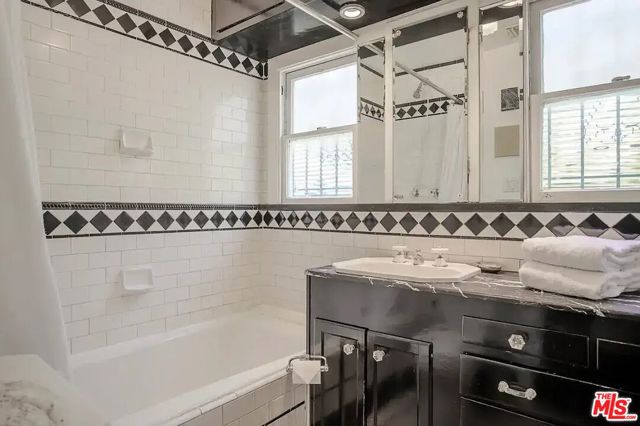 2146 Holly Drive, Los Angeles CA: https://media.crmls.org/mediaz/bd149b95-8928-47ab-9a1b-a61ecc90fbf7.jpg