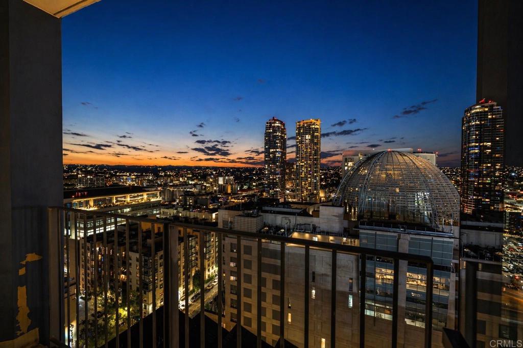 321 10th Avenue - photo 5