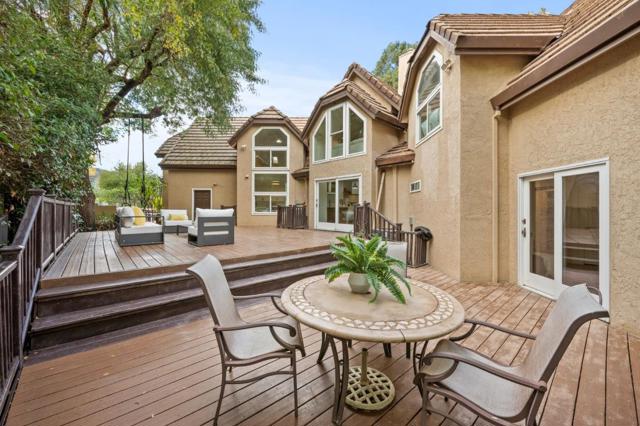 6607 Arlington Drive, Pleasanton CA: https://media.crmls.org/mediaz/bd157465-8972-4df7-b224-b705c298f40e.jpg