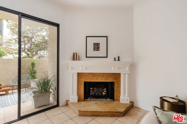 2227 Century Hill, Los Angeles CA: https://media.crmls.org/mediaz/bd15edea-7c91-4c58-991d-d436b182d27b.jpg