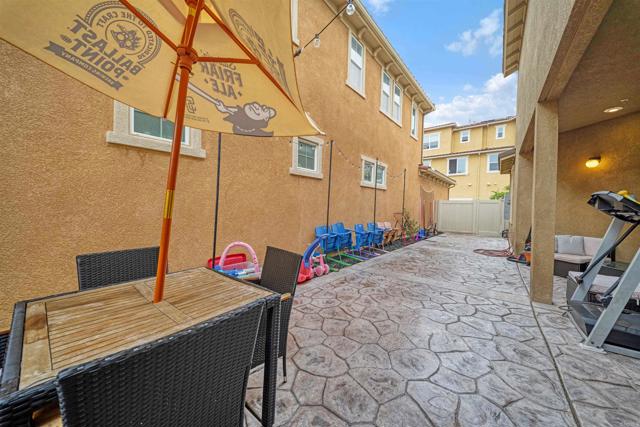 Detail Gallery Image 33 of 34 For 1260 Pershing Rd., Chula Vista,  CA 91913 - 4 Beds | 2/1 Baths