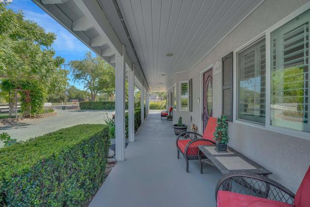 1969 Buena Vista Ave, Livermore CA: https://media.crmls.org/mediaz/bd175755-bb05-4f83-b0a6-aac98ca5cb4e.jpg