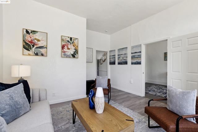 2029 E 22nd St, Oakland CA: https://media.crmls.org/mediaz/bd1785a4-ed99-46db-bf9a-1b474cd2d392.jpg