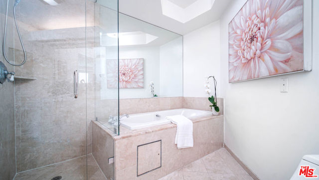 12222 WILSHIRE Boulevard, Los Angeles CA: https://media.crmls.org/mediaz/bd1794b8-130c-4222-b021-0ac032481202.jpg