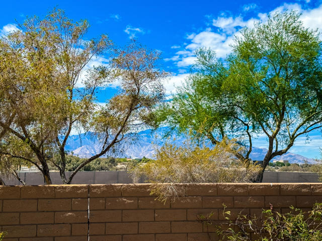 601 Calle Vibrante, Palm Desert, CA 92211