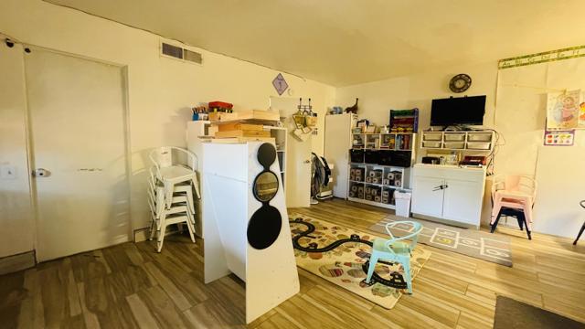 Image 18 of 44 For 43930 Towne Street