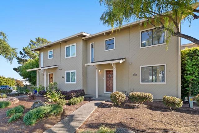 1742 Seascape Boulevard, Aptos CA: https://media.crmls.org/mediaz/bd18c37f-972a-4aa2-ac4b-600787708291.jpg