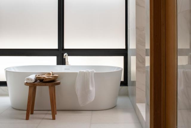 722 Amphitheatre Dr, Del Mar CA: https://media.crmls.org/mediaz/bd19f42c-7acb-46b0-bac7-14fb8bd94559.jpg