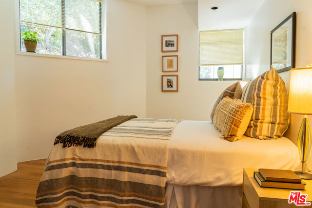 1 Colina Drive, Topanga CA: https://media.crmls.org/mediaz/bd1a0f80-bf58-420a-92f4-054c6b377832.jpg