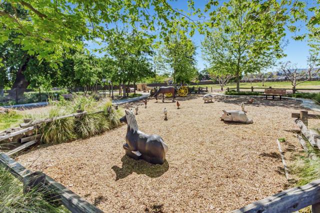 5360 Colony Park Circle, San Jose CA: https://media.crmls.org/mediaz/bd1a2126-5b16-4823-b2f2-843b894d21a1.jpg