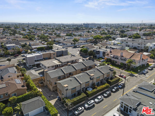 2701 Voorhees Avenue, Redondo Beach, California 90278, 2 Bedrooms Bedrooms, ,2 BathroomsBathrooms,Residential,For Sale,Voorhees,25578941
