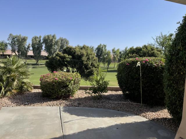 39264 Mirage Circle, Palm Desert CA: https://media.crmls.org/mediaz/bd1b5c4a-387d-4a25-baf3-5bf7266132b6.jpg