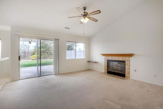 Detail Gallery Image 11 of 37 For 31852 Corte Montecito, Temecula,  CA 92592 - 4 Beds | 2 Baths