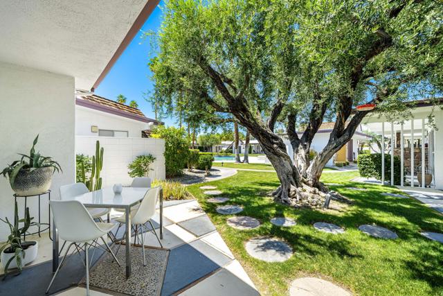 1943 E Tachevah Drive, Palm Springs CA: https://media.crmls.org/mediaz/bd1badd8-00f5-4f52-a470-17df3d196b5b.jpg