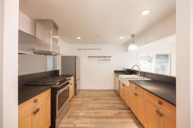 1161 Tamarind Street, Montara CA: https://media.crmls.org/mediaz/bd1d22e3-a254-470a-b72f-a4ca5ef7c703.jpg