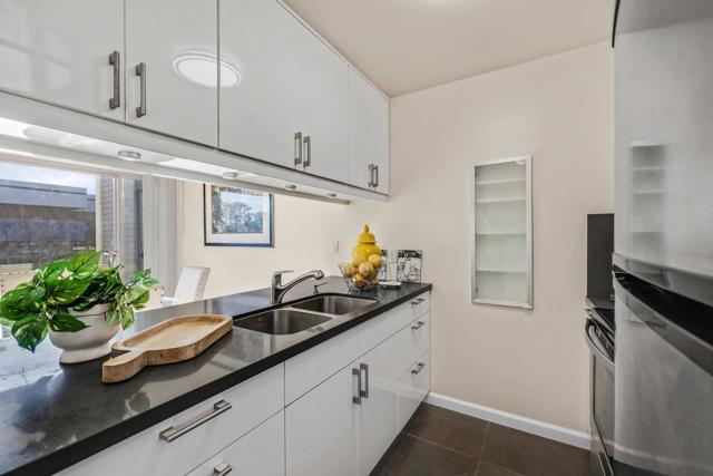 688 Mariners Island Boulevard, San Mateo CA: https://media.crmls.org/mediaz/bd1e1a45-7452-49af-9c9a-10ac69917f72.jpg